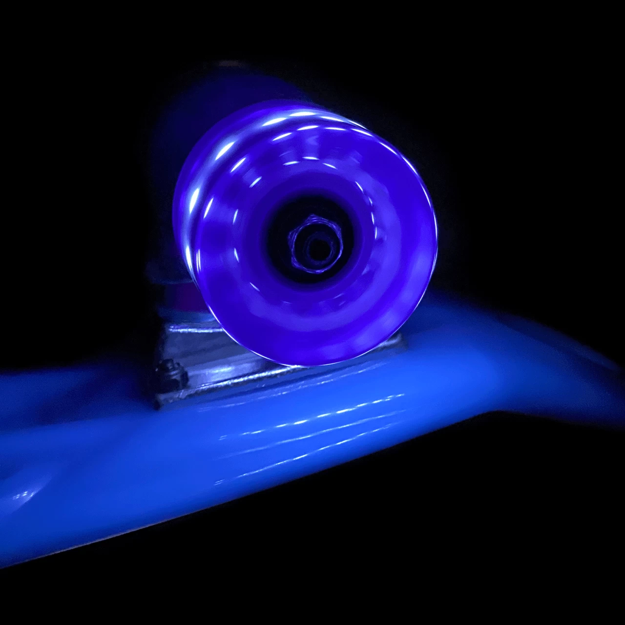 Street Surfing Plastic Cruiser Beach Board Glow Blue 5 Street Surfing Plastic Cruiser Beach Board Glow Blue - Image 5